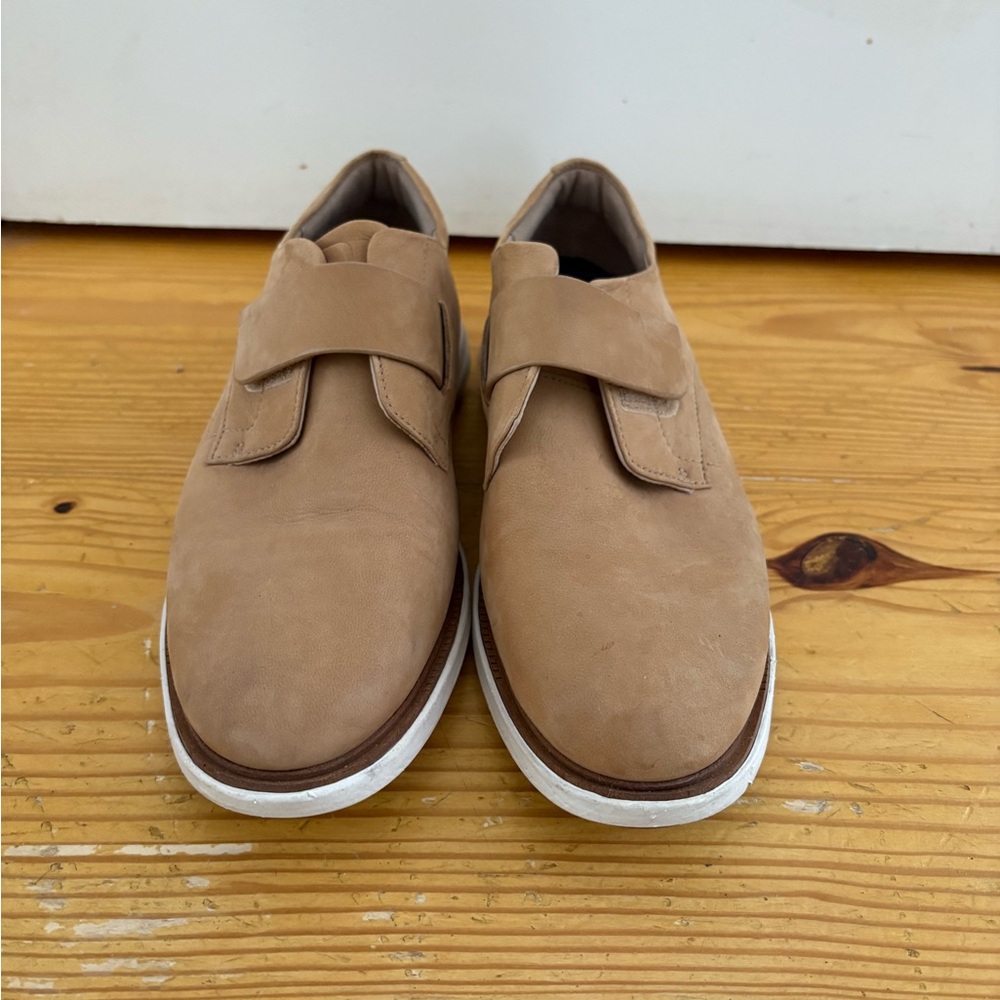 Cole Haan Women’s flats